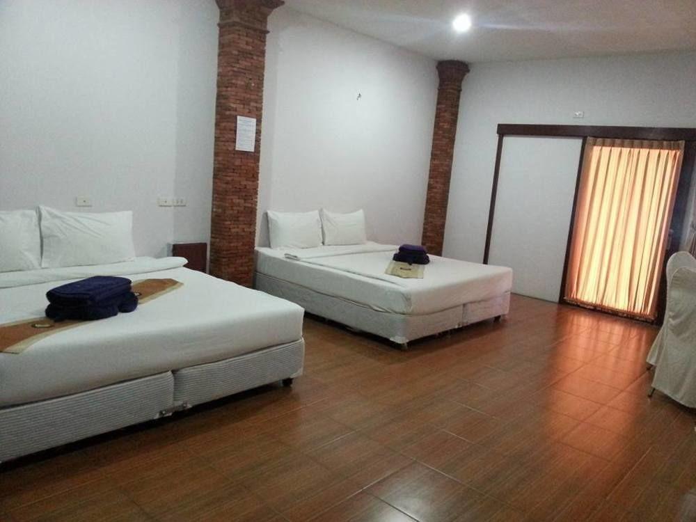 Boom Boom Beach Resort Laem Sing Chanthaburi Exterior foto